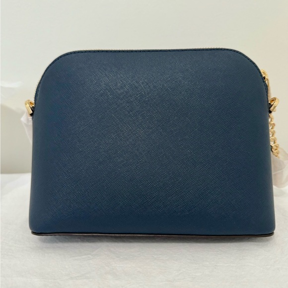New Michael Kors Jet Set Travel Medium Dome Crossbody Leather Navy with Dust bag - Picture 4 of 7